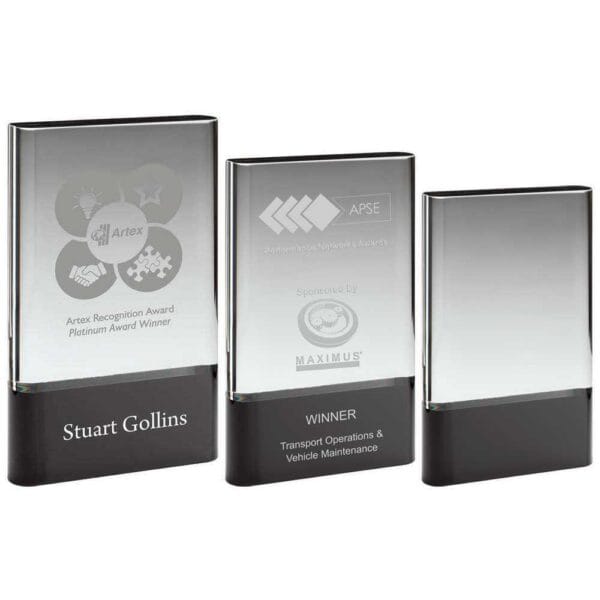 CLEAR GLASS PLAQUE ON BLACK BASE (30mm THICK)