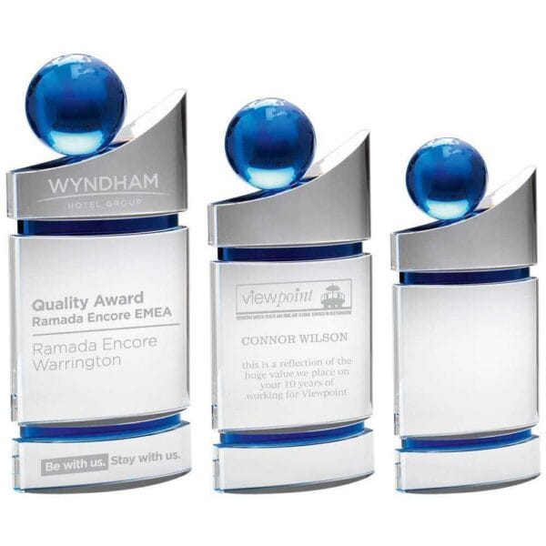 CLEAR/BLUE DOMED GLASS PLAQUE WITH BLUE GLOBE