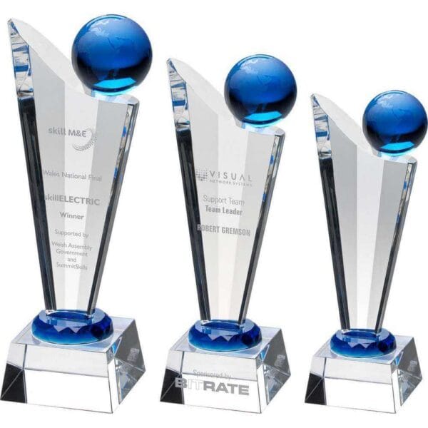 CLEAR/BLUE GLASS VICTORY PLAQUE WITH BLUE GLOBE